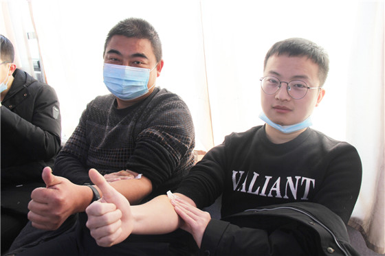 血液是生命的禮物——中國聯(lián)通安康市分公司、安康大數(shù)據(jù)運營有限公司聯(lián)合開展冬季應急獻血活動